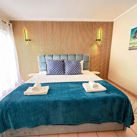 Lägenhet Oceanview By Becherish