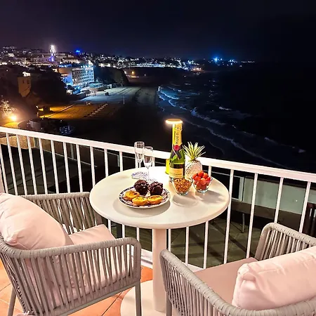 アパート Oceanview By Becherish